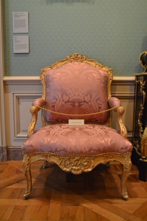 Louis XV Gilded Fauteuil